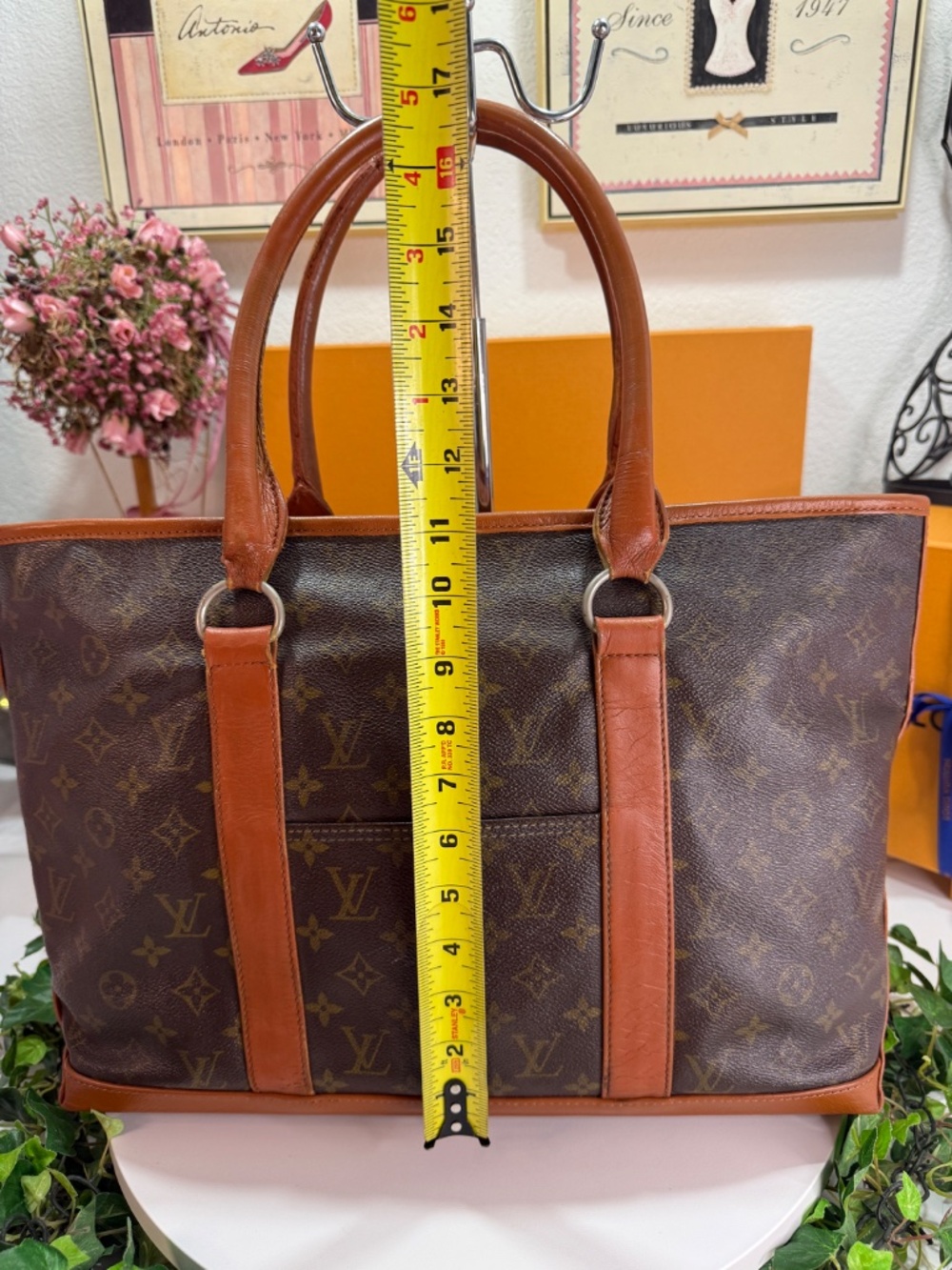 LOUIS VUITTON LARGE MONOGRAM FRENCH TOTE! - Picture 13 of 17